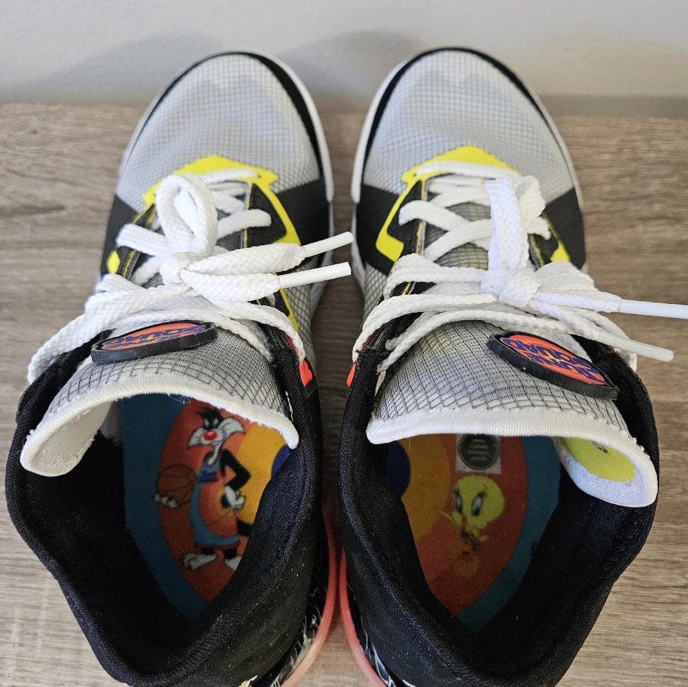 LeBron XV111 Low Nike, 8 Men's, White/ Bright  Crimson- Black - Picture 11 of 16